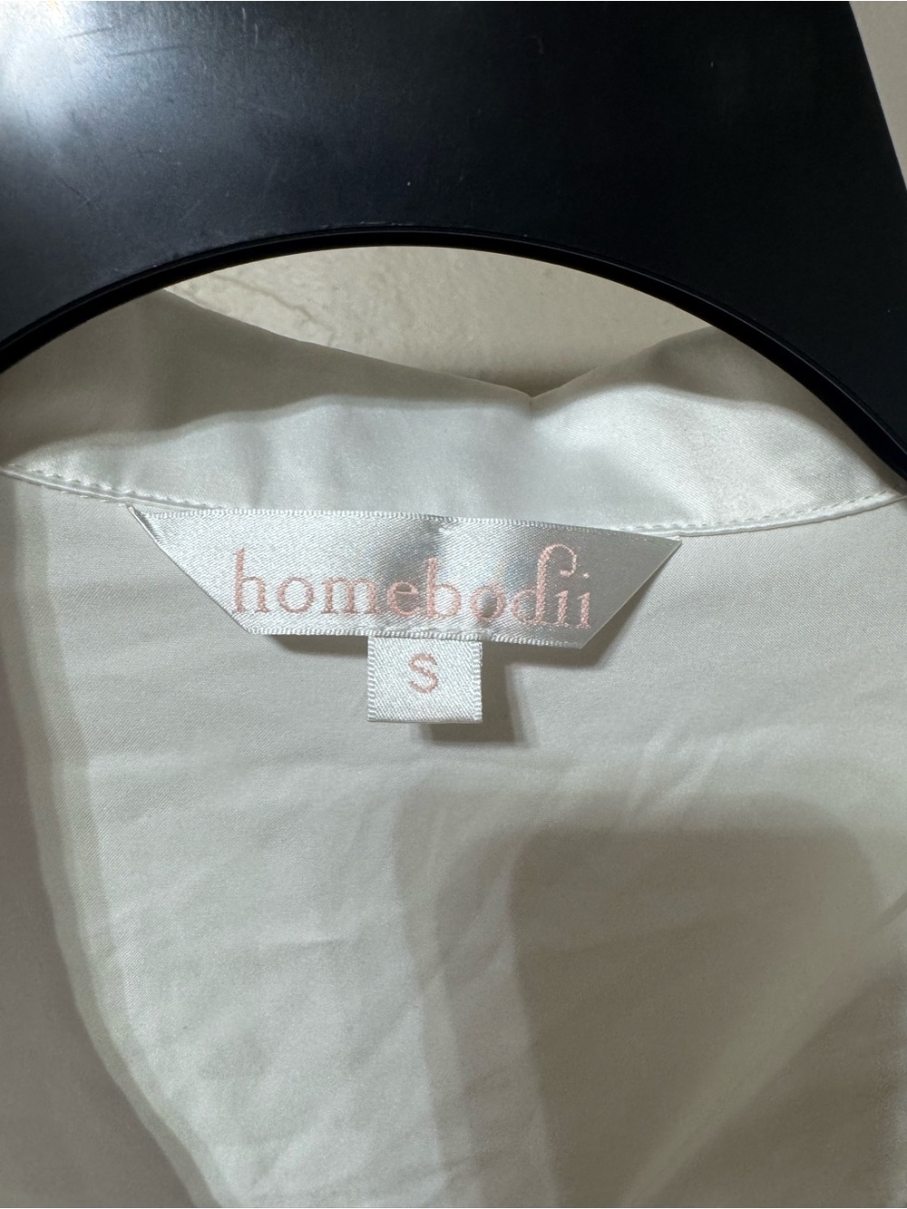 Homebodii Grace White Satin Pajama Set with Pink Piping - Size S - Picture 8 of 16